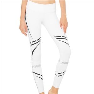 𝅺EUC Alo Yoga Chakra leggings sz xs black white